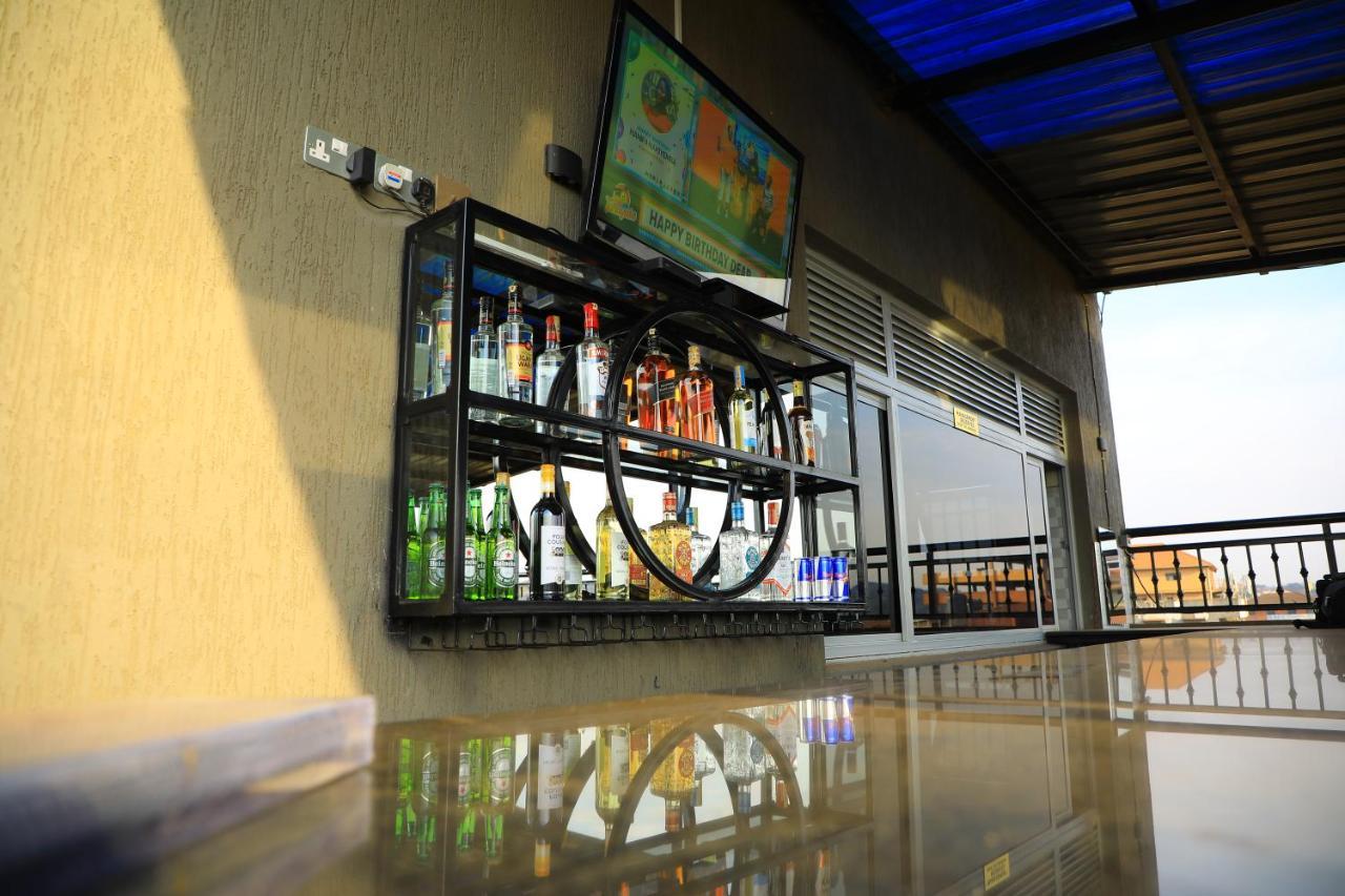 Galaxy Motel Kampala Extérieur photo