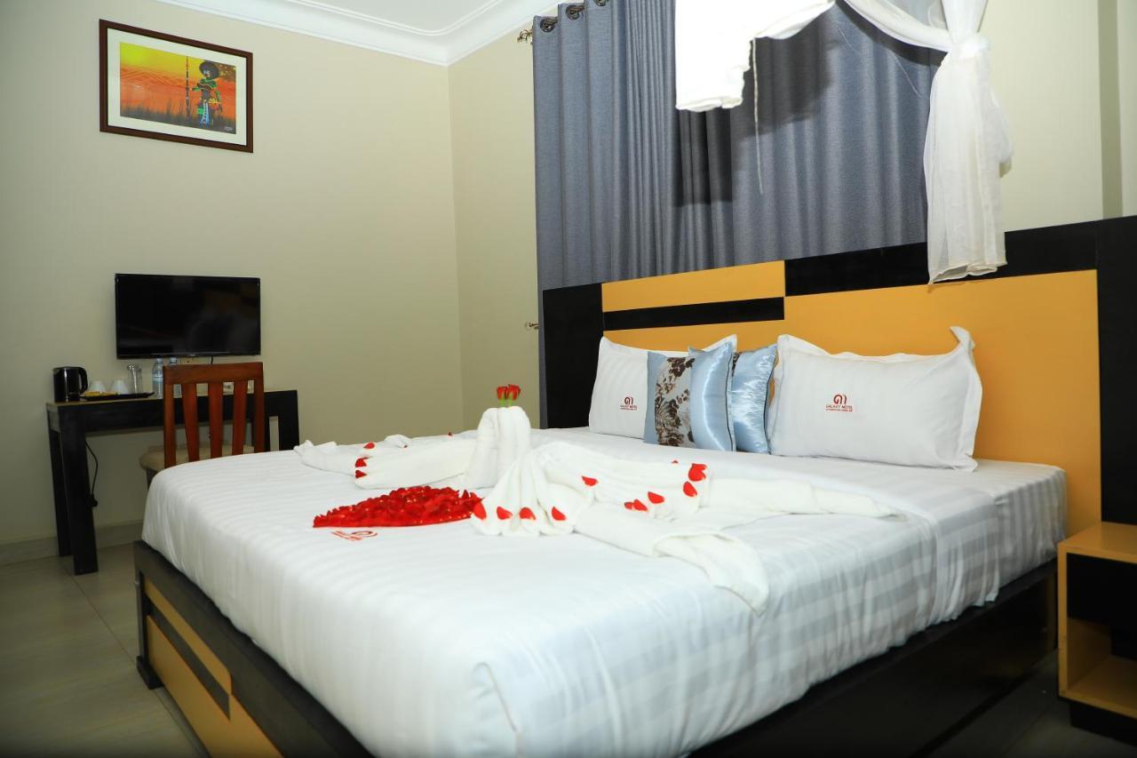 Galaxy Motel Kampala Extérieur photo