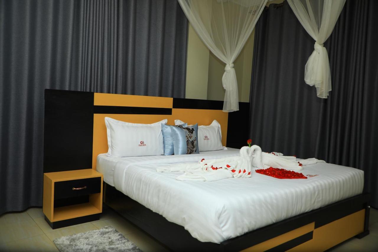 Galaxy Motel Kampala Extérieur photo